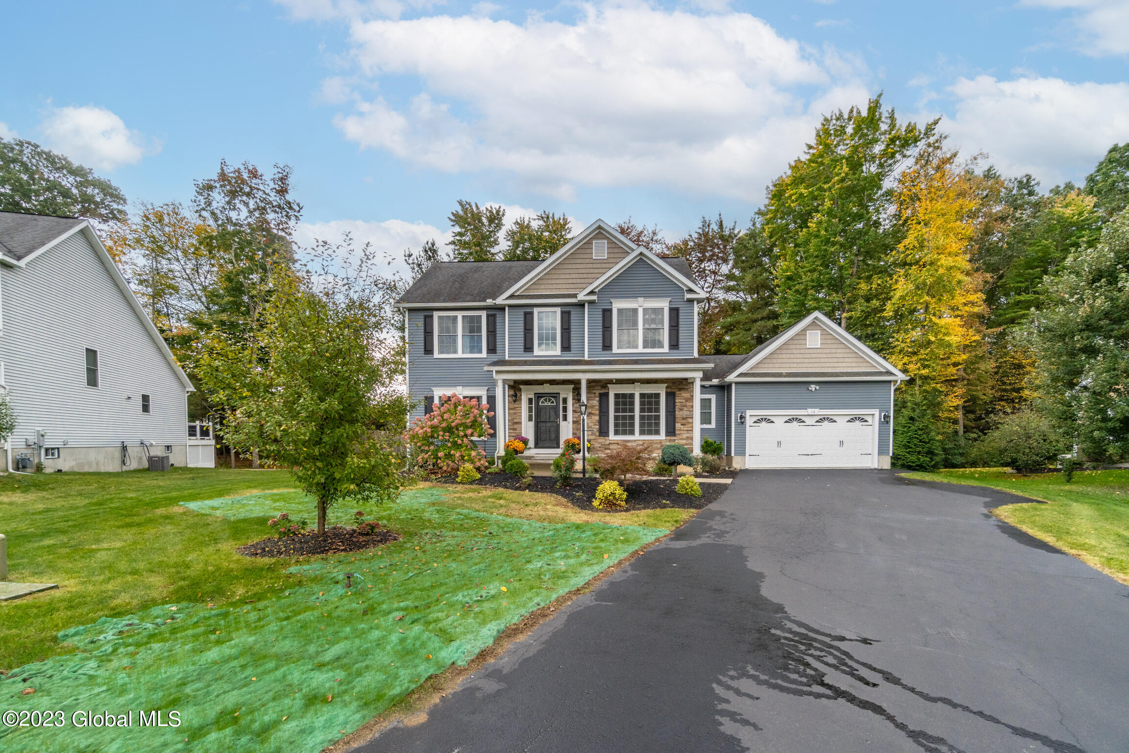 14 David Lane Halfmoon, NY 12065 - Photo 2 of 48 14 David Ln-2 - Copy