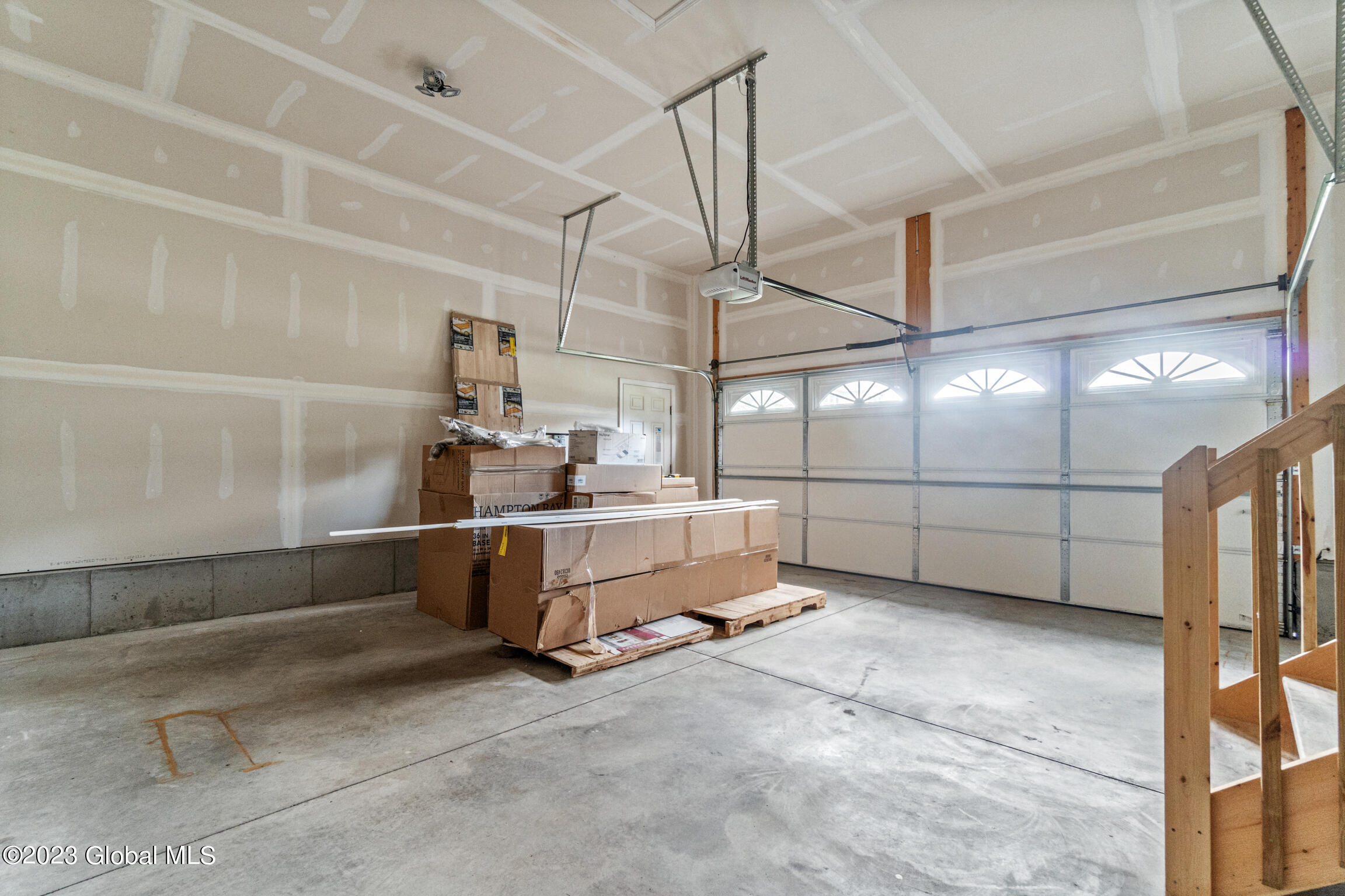 14 David Lane Halfmoon, NY 12065 - Photo 33 of 48 14 David Ln-42 - Copy