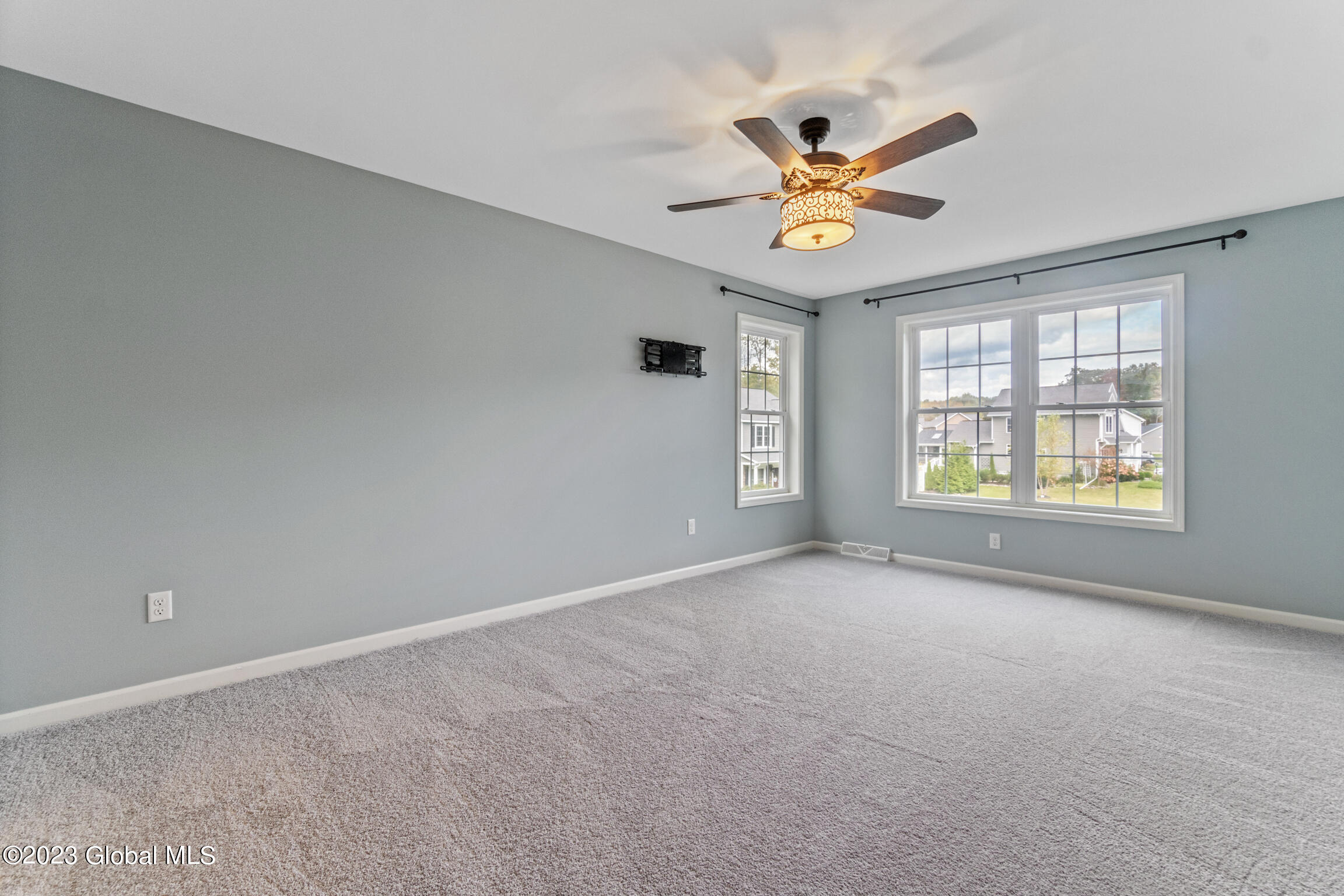 14 David Lane Halfmoon, NY 12065 - Photo 36 of 48 14 David Ln-46