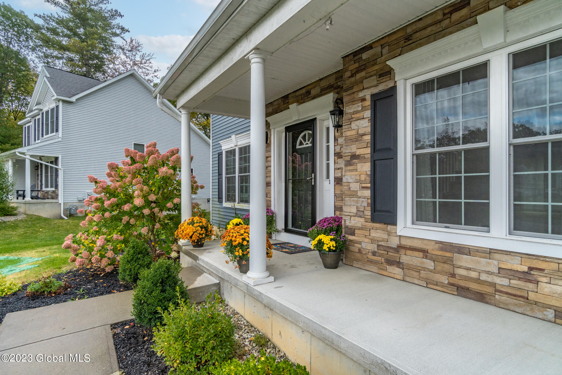 14 David Lane Halfmoon, NY 12065 - Photo 6 of 48 14 David Ln-6 - Copy