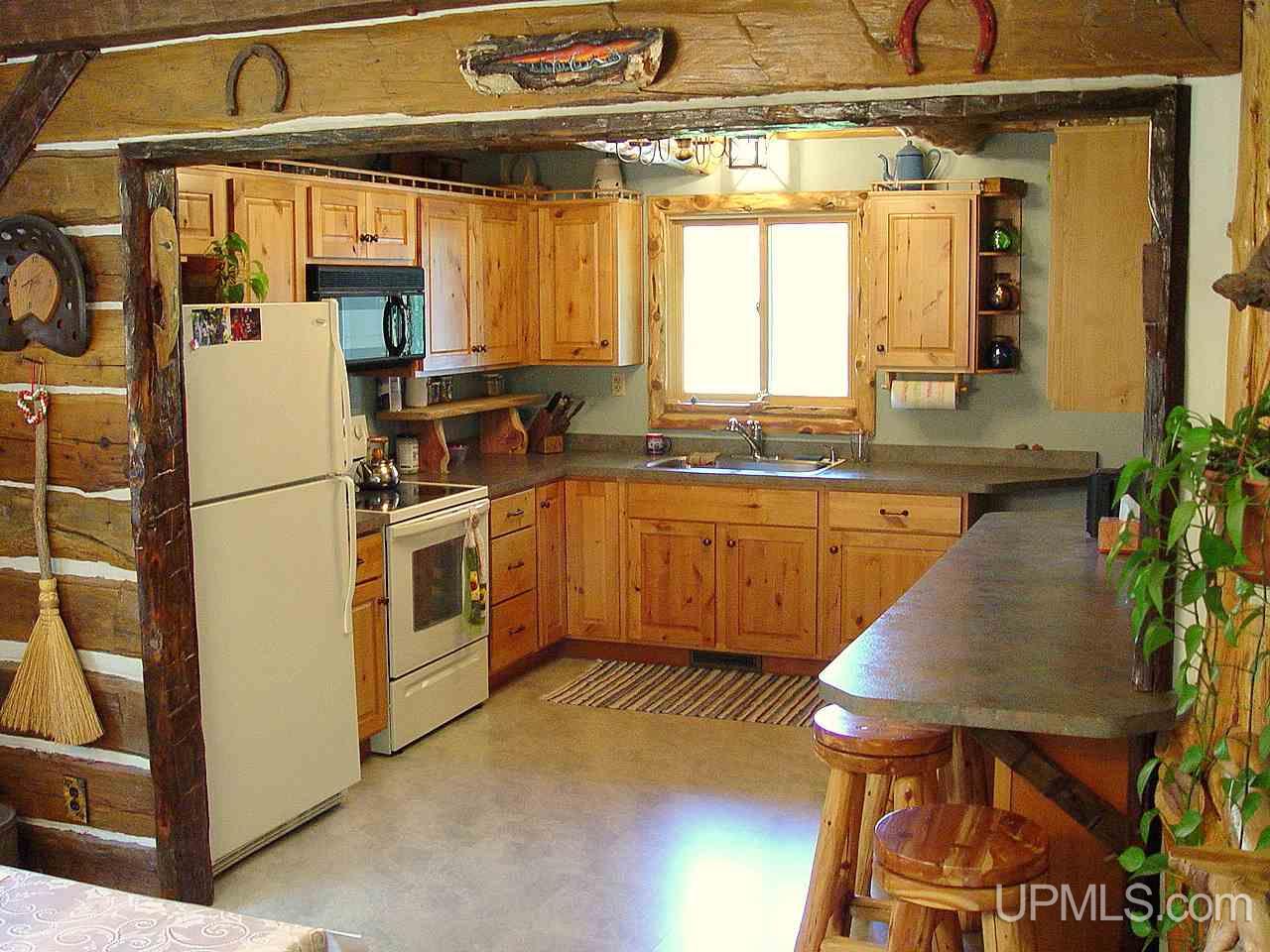 438 Balsam Road Crystal Falls, MI 49920 - Photo 4 of 35 Gallery Image 4