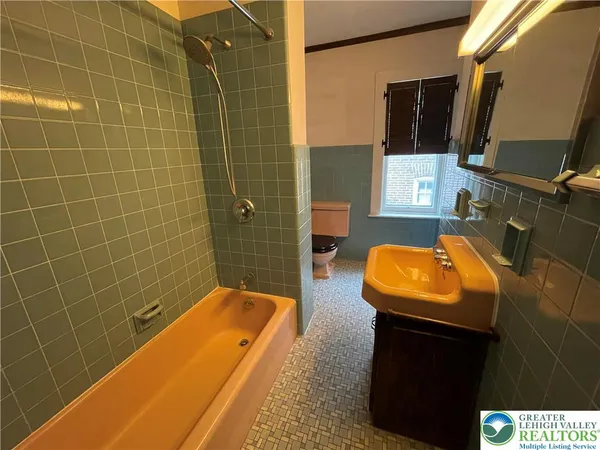 $175,000 | 330 South Franklin Street, Allentown, PA 18102