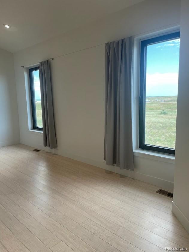 43010 Ptarmigan Rnch Street Parker, CO 80138 - Photo 6 of 15 an empty room with window