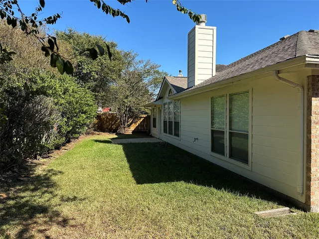 $2,000 | 17234 Rancho Verde Way, Houston, TX 77095