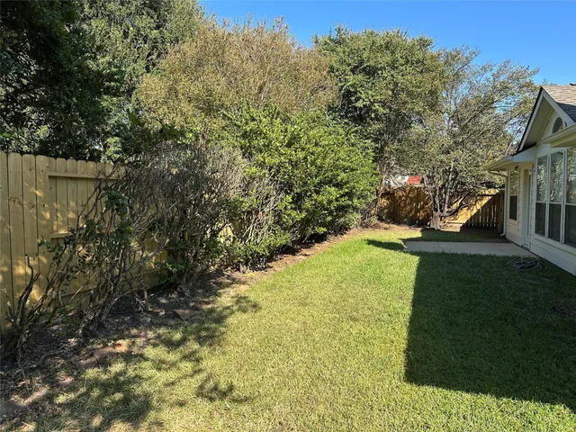 $2,000 | 17234 Rancho Verde Way, Houston, TX 77095