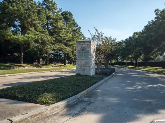 $2,000 | 17234 Rancho Verde Way, Houston, TX 77095
