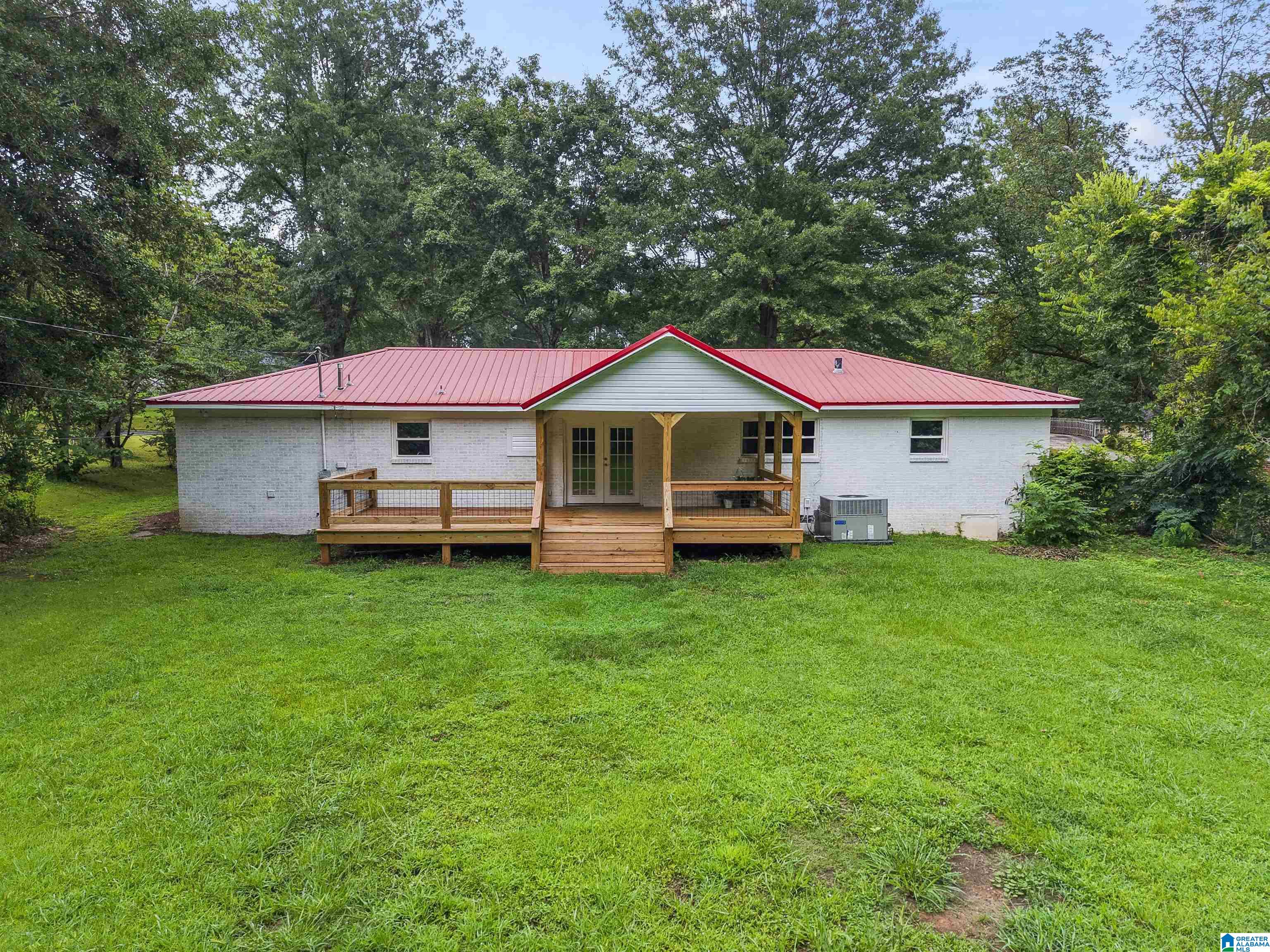2409 Overhill Road Sylacauga, AL 35150 - Photo 4 of 26