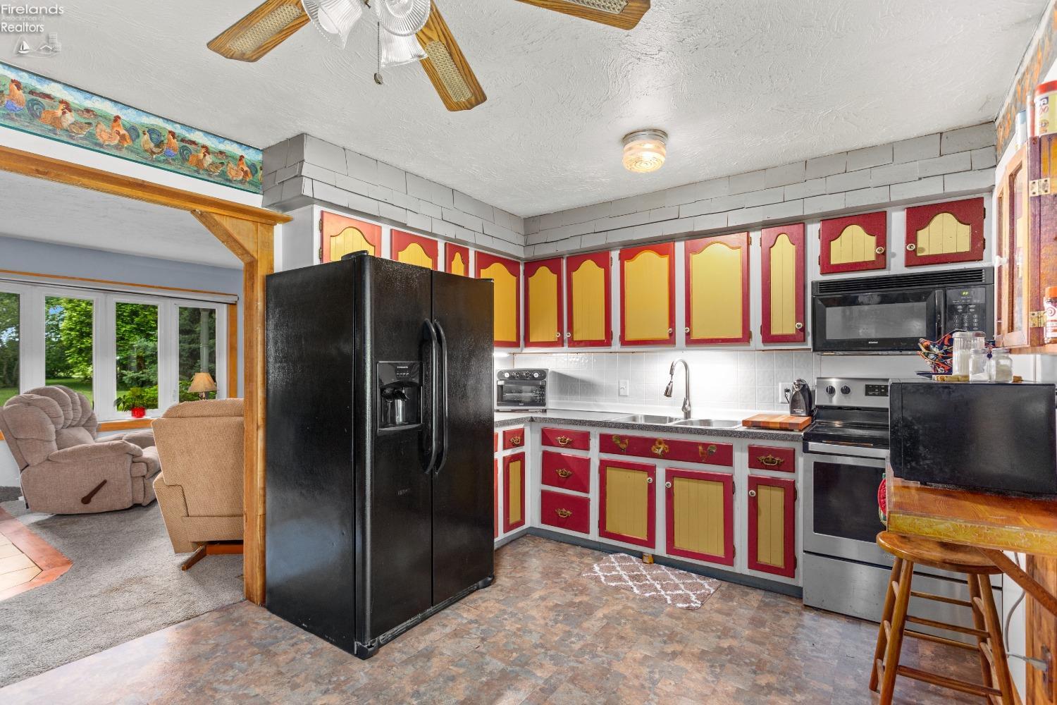 6514 Barnes Road North Vermilion, OH 44089 - Photo 10 of 39 Gallery Image 10