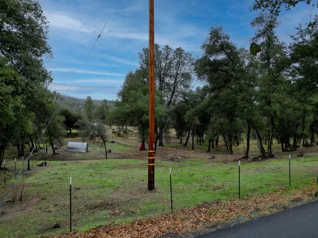 $85,000 | 12562 Bender Road, Igo, CA 96047