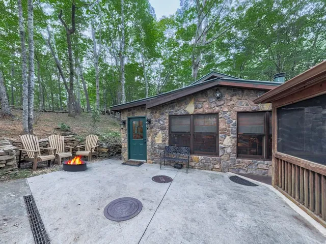 $495,000 | 189 Smith Hill Road, Blue Ridge, GA 30513