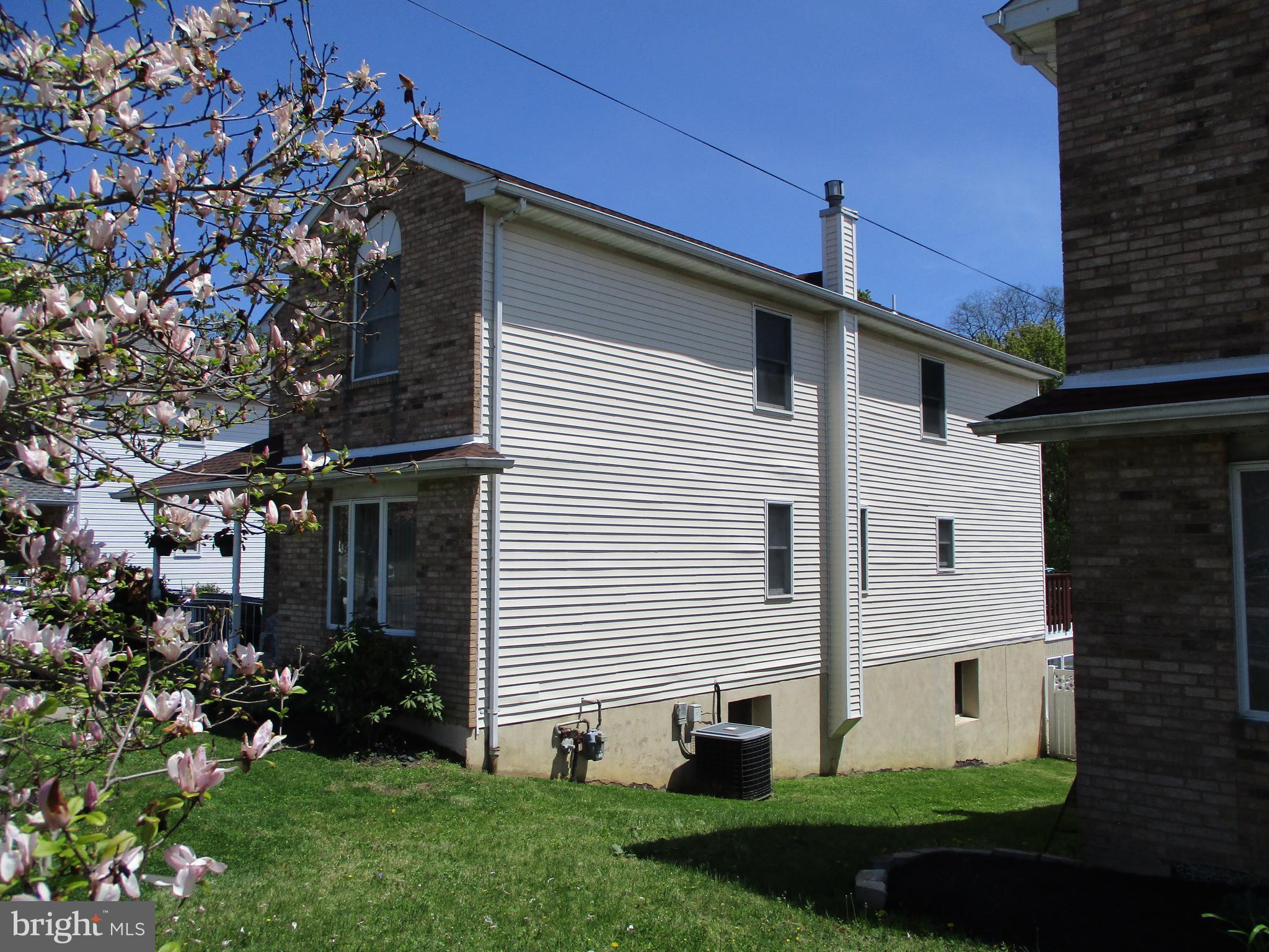9759 Krewstown Road Philadelphia, PA 19115 - Photo 3 of 73 Exterior Side