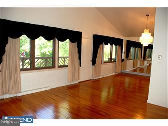 7728 Green Valley Road Cheltenham, PA 19095 - Photo 11 of 12 Dining Room