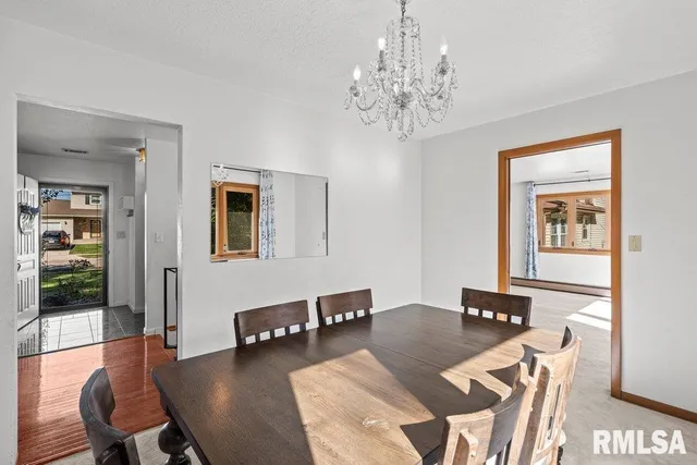 $279,900 | 4718 20th Avenue, Moline, IL 61265