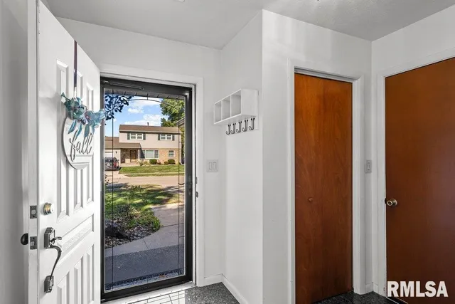 $279,900 | 4718 20th Avenue, Moline, IL 61265