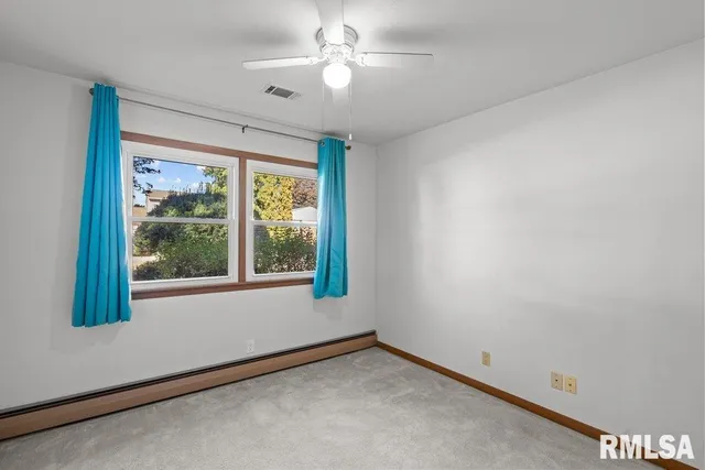 $279,900 | 4718 20th Avenue, Moline, IL 61265