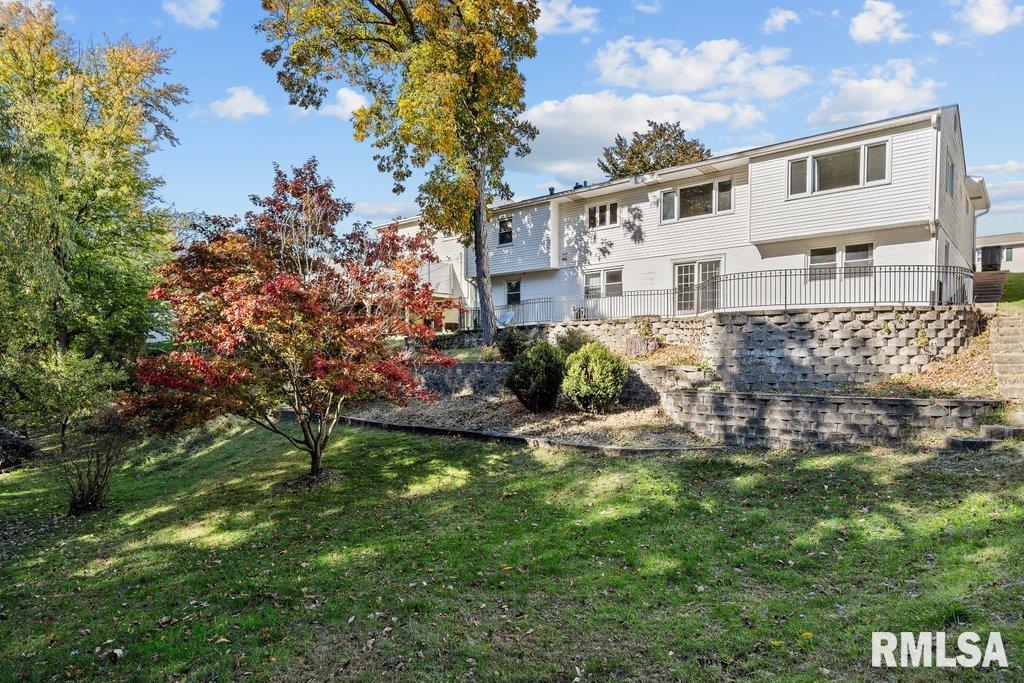 4718 20th Avenue Moline, IL 61265 - Photo 33 of 37