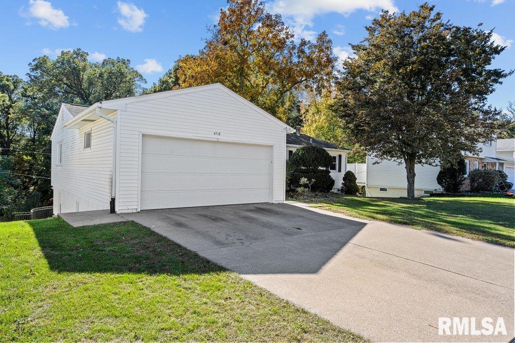 4718 20th Avenue Moline, IL 61265 - Photo 36 of 37