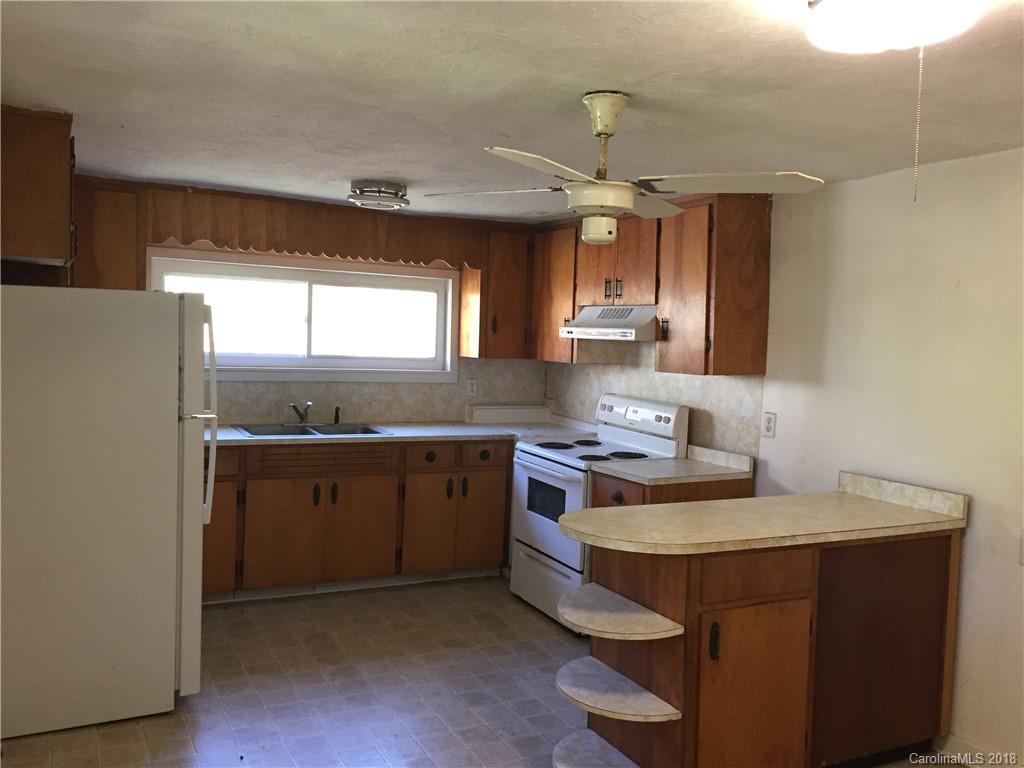 454 Bone Camp Road Marshall, NC 28753 - Photo 12 of 30 Gallery Image 12
