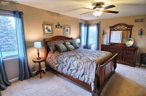 12501 Foley Road Fenton, MI 48430 - Photo 15 of 34 20454539-14.JPG
