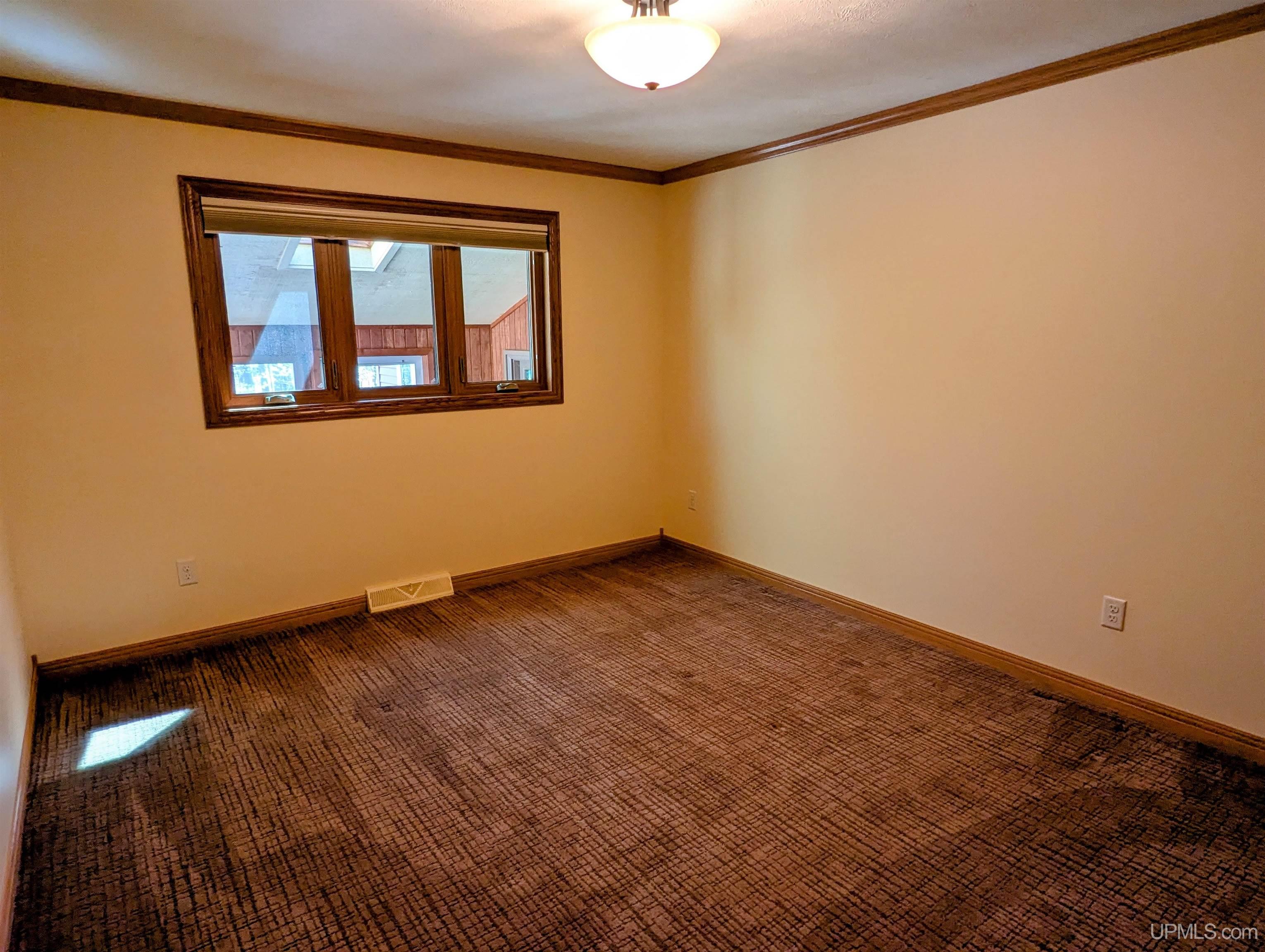 1002 Allouez Road Marquette, MI 49855 - Photo 35 of 82 Gallery Image 35