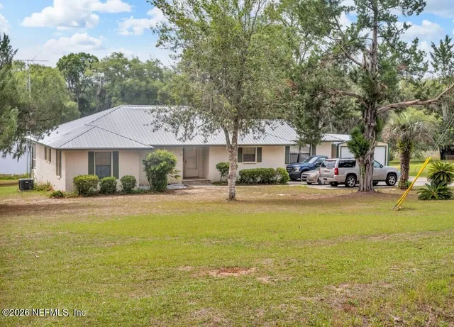 $400,000 | 135 Ashley Lake Drive, Melrose, FL 32666