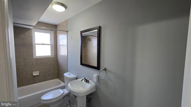 $1,325 | 64 Simpson Avenue, Unit A, Pitman, NJ 08071