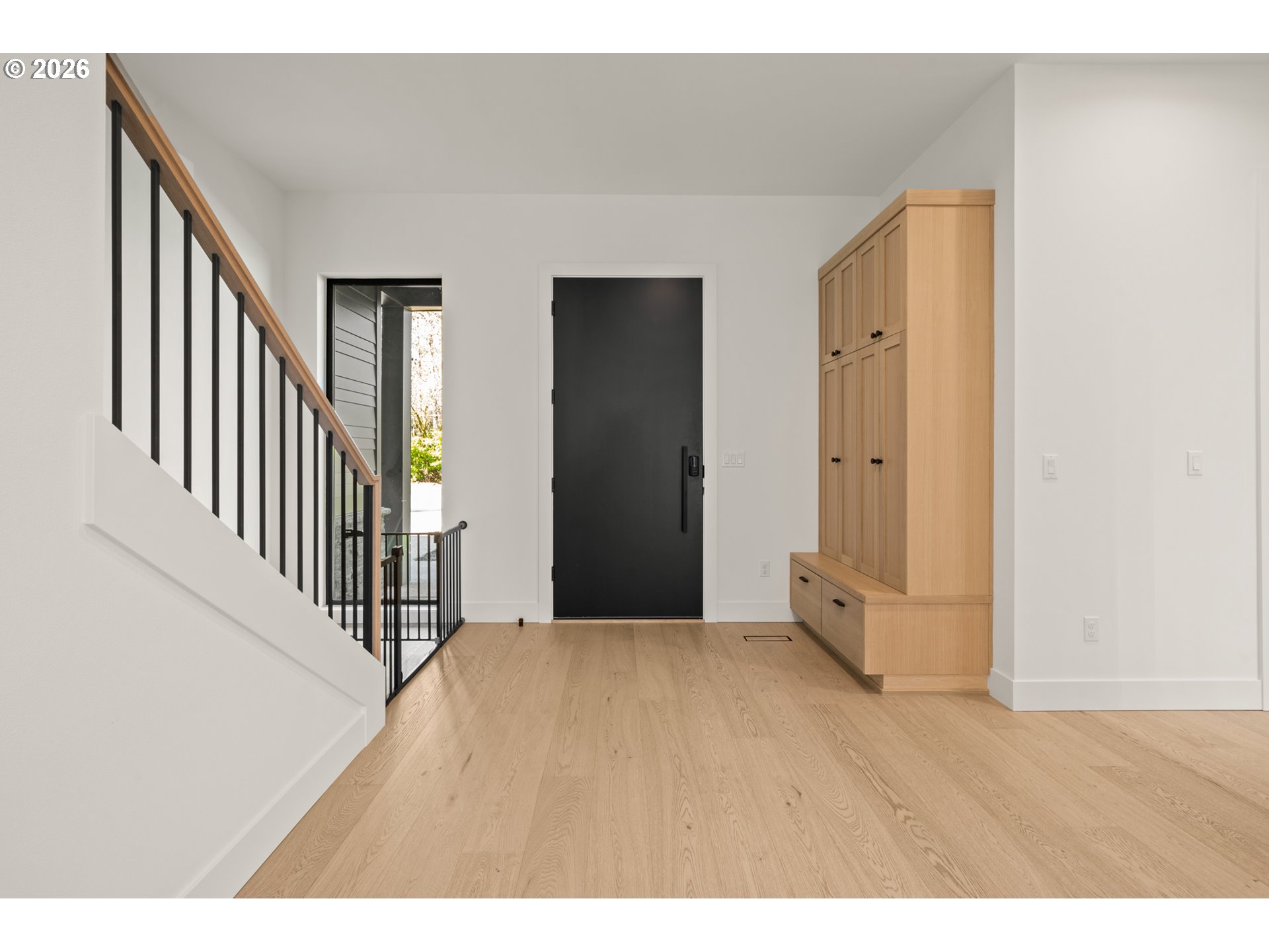 13733 Knaus Road Lake Oswego, OR 97034 - Photo 4 of 42 Gallery Image 4