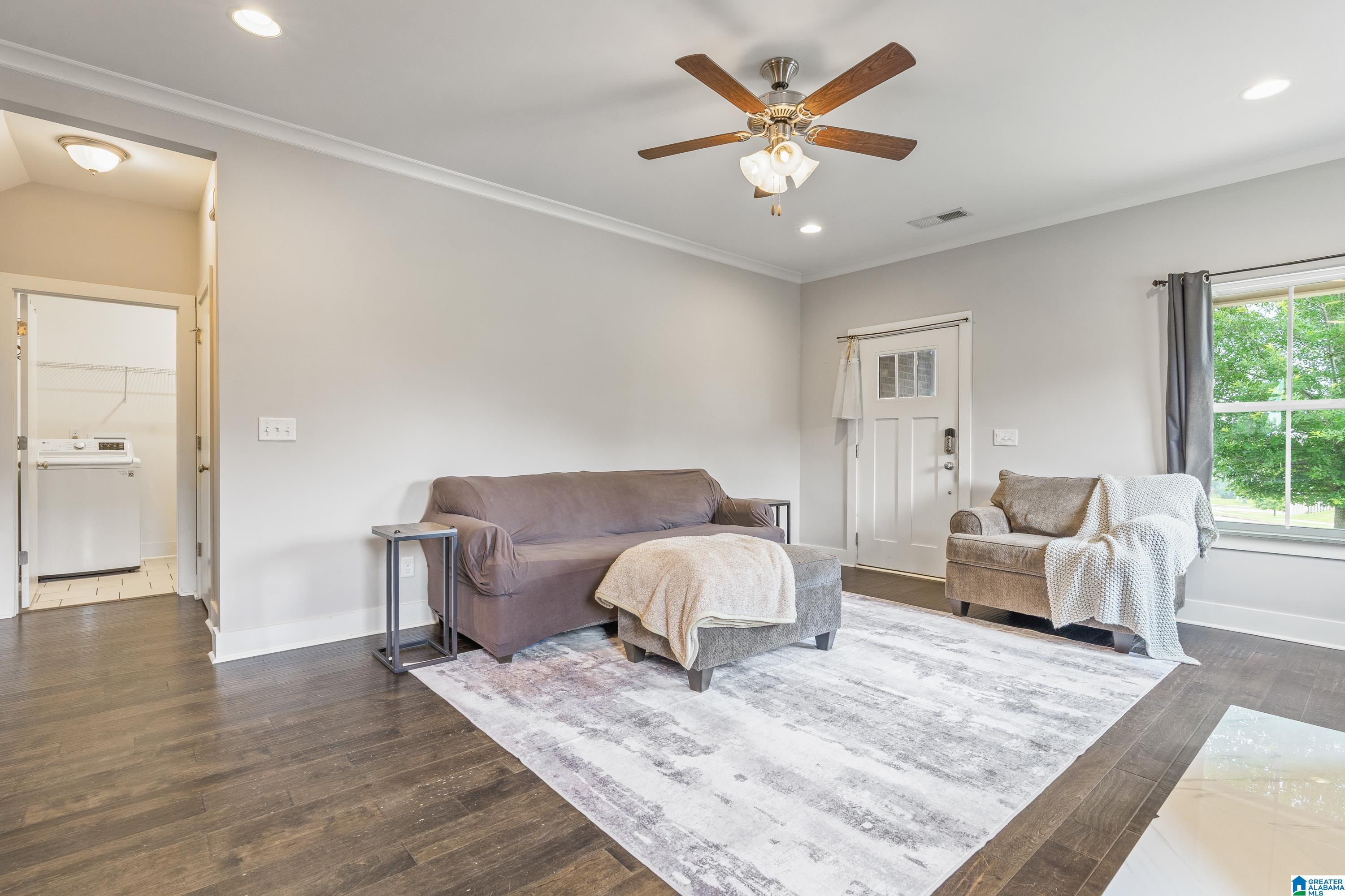 1009 Camellia Ridge Drive Pelham, AL 35124 - Photo 5 of 34