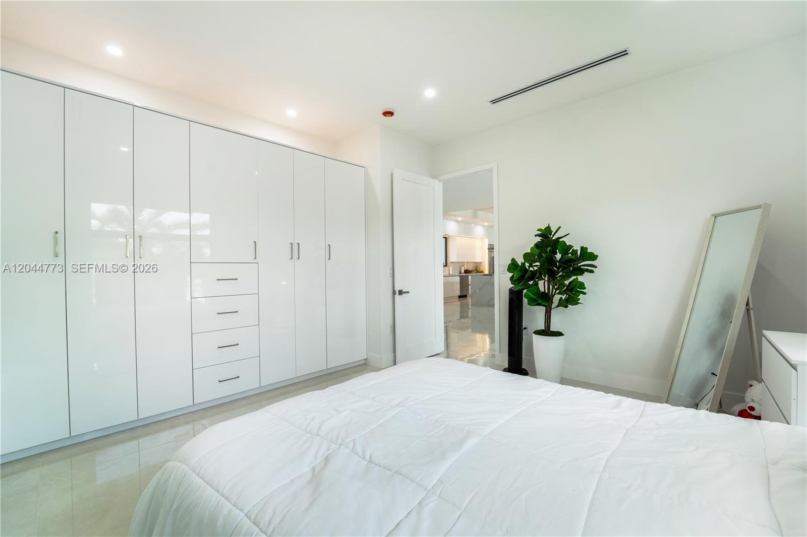 9630 Southwest 10th Terrace Miami, FL 33174 - Photo 21 of 82