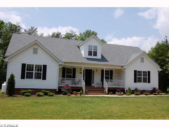 373 Sugarfork Road Cumberland, VA 23040 - Photo 1 of 12 Exterior Back