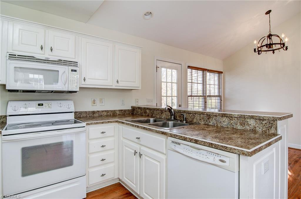 807 Raintree Court Randleman, NC 27317 - Photo 14 of 29 Gallery Image 14
