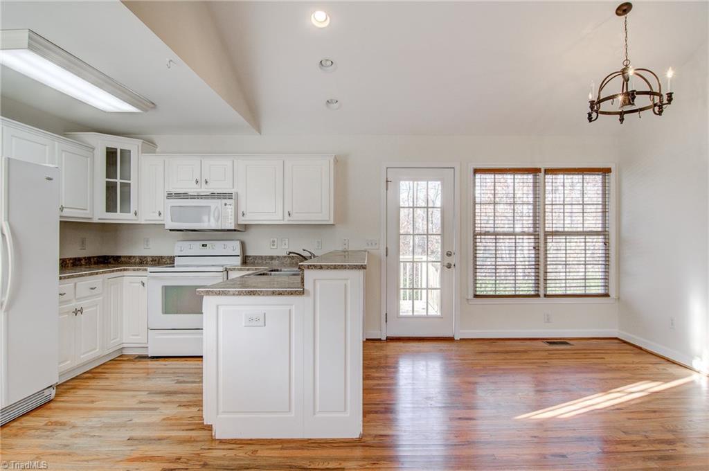 807 Raintree Court Randleman, NC 27317 - Photo 5 of 29 Gallery Image 5