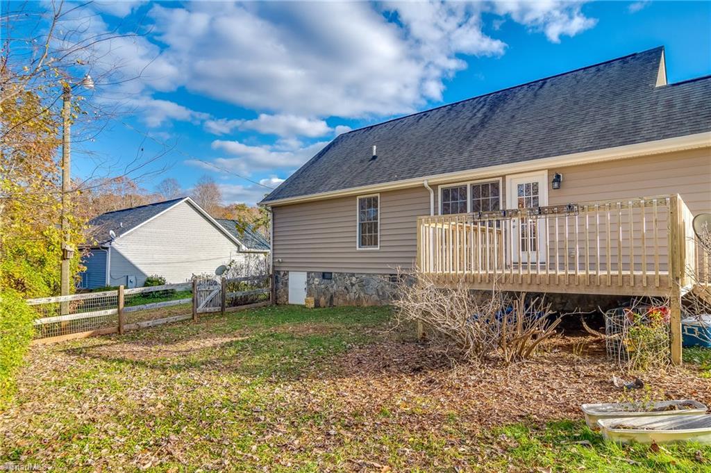 807 Raintree Court Randleman, NC 27317 - Photo 8 of 29 Gallery Image 8