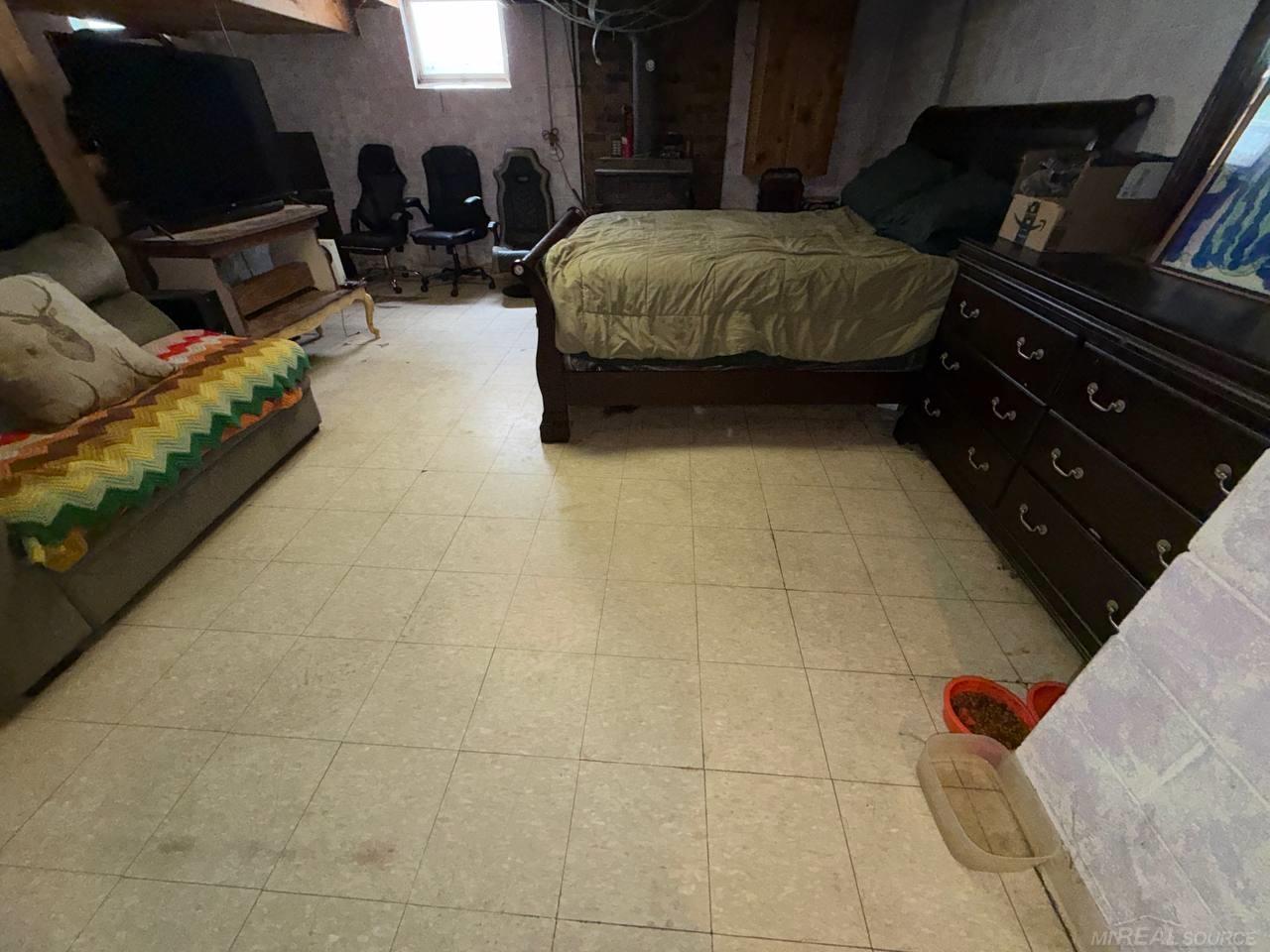 2206 North 5 Mile Road Midland, MI 48642 - Photo 19 of 26