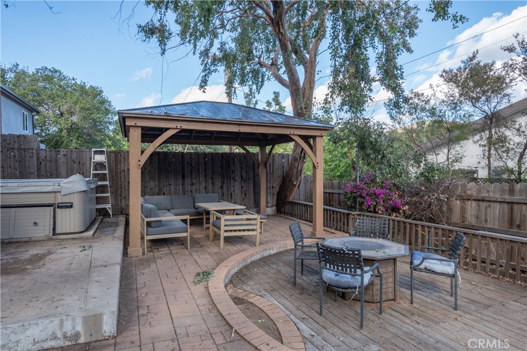 6143 Wisteria Street Simi Valley, CA 93063 - Photo 29 of 34