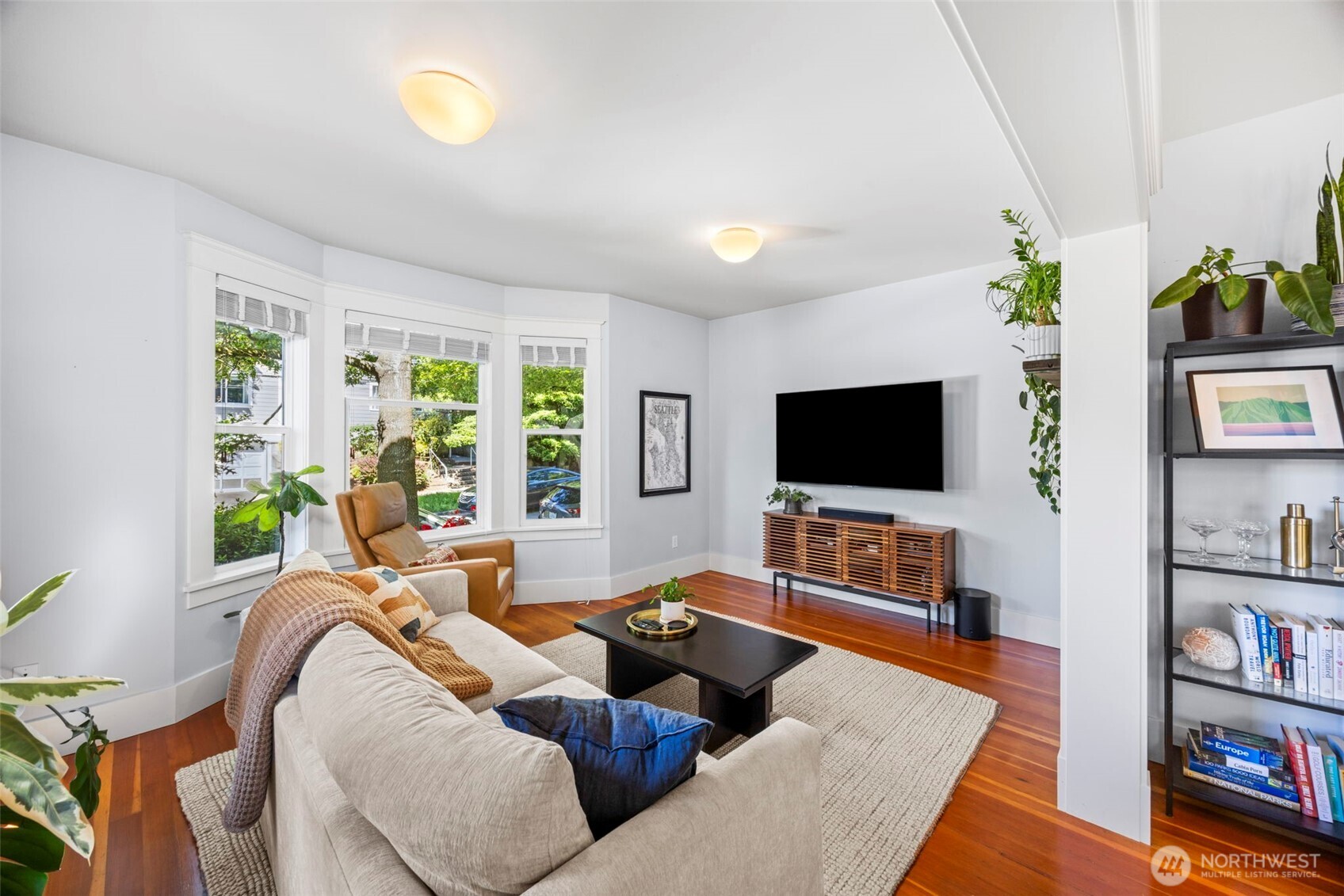 4420 Dayton Avenue North, Unit 2 Seattle, WA 98103 - Photo 8 of 16