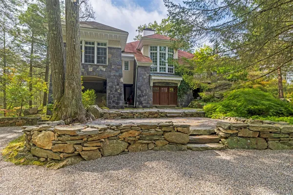 $2,995,000 | 12 Bishop Park Road, Pound Ridge, NY 10576