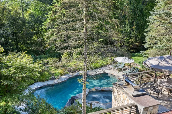 $2,995,000 | 12 Bishop Park Road, Pound Ridge, NY 10576