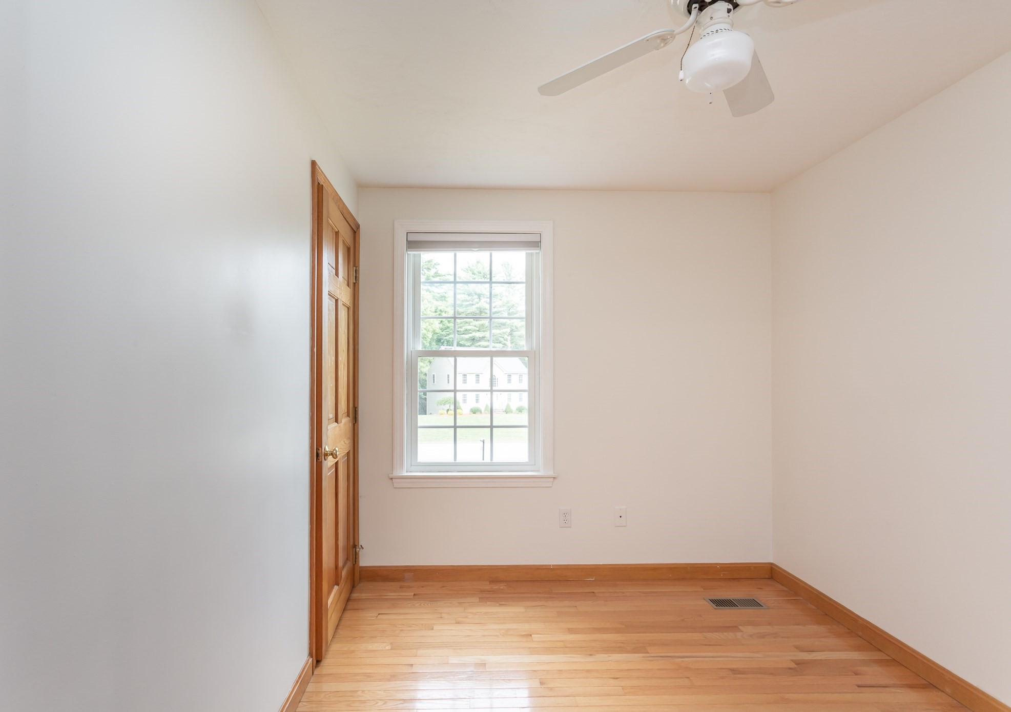 27 Gretchen Way Raynham, MA 02767 - Photo 24 of 40 Gallery Image 24