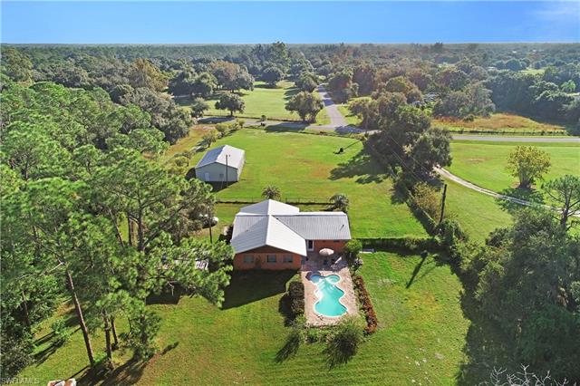 Bring your horses, your bathing suits, and your ATVs!  There is 2.5 acres to play on here.