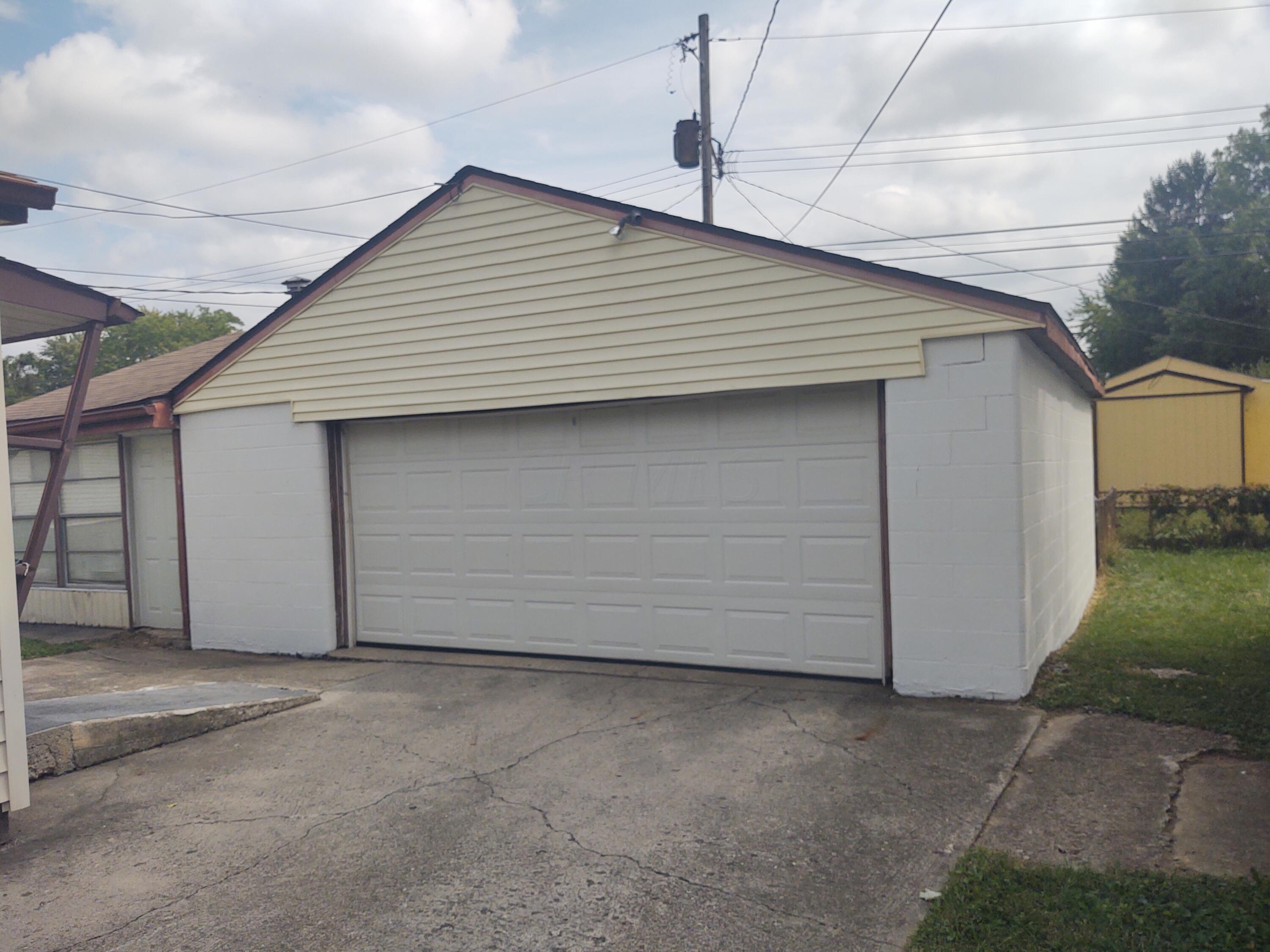 3044 Nuway Road Columbus, OH 43207 - Photo 44 of 44 Freshly painted exterior