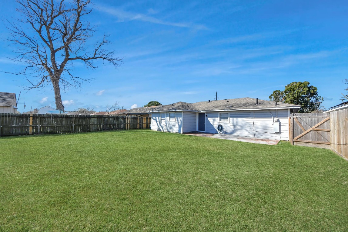 119 Burke Road Pasadena, TX 77506 - Photo 37 of 47