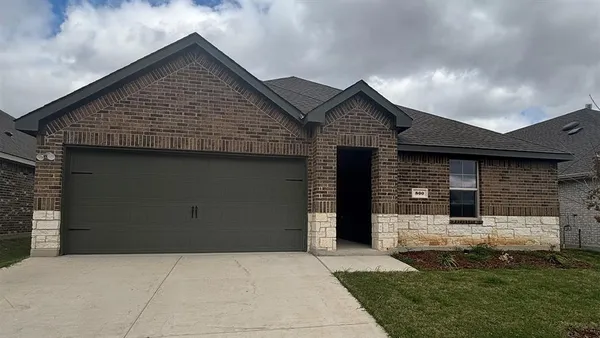 $274,990 | 800 Barton Drive, Ennis, TX 75119