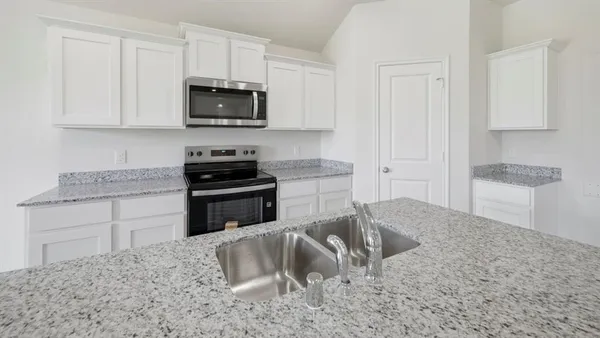 $274,990 | 800 Barton Drive, Ennis, TX 75119