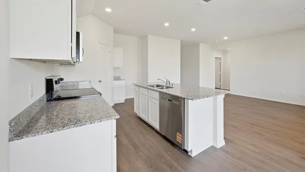 $274,990 | 800 Barton Drive, Ennis, TX 75119