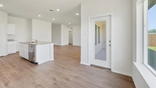 $274,990 | 800 Barton Drive, Ennis, TX 75119