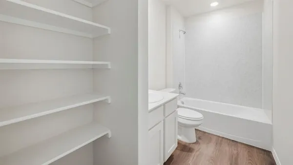 $274,990 | 800 Barton Drive, Ennis, TX 75119