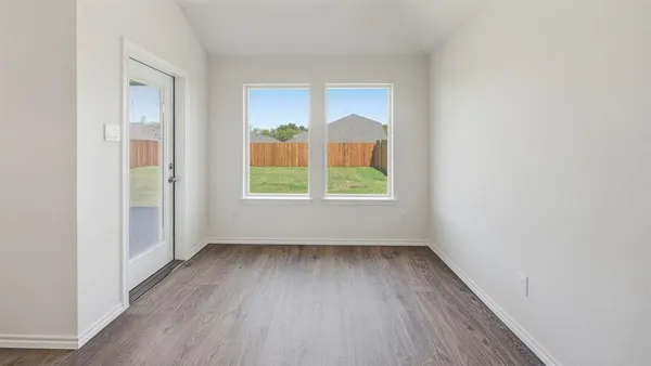 $274,990 | 800 Barton Drive, Ennis, TX 75119