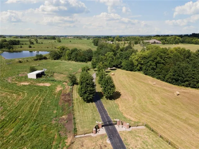 $2,000,000 | 15600 Northeast 124 Street, Kearney, MO 64060