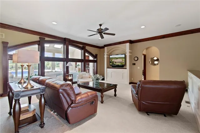 $2,000,000 | 15600 Northeast 124 Street, Kearney, MO 64060